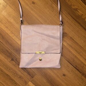 Elegant Lilac Cross Body Purse
